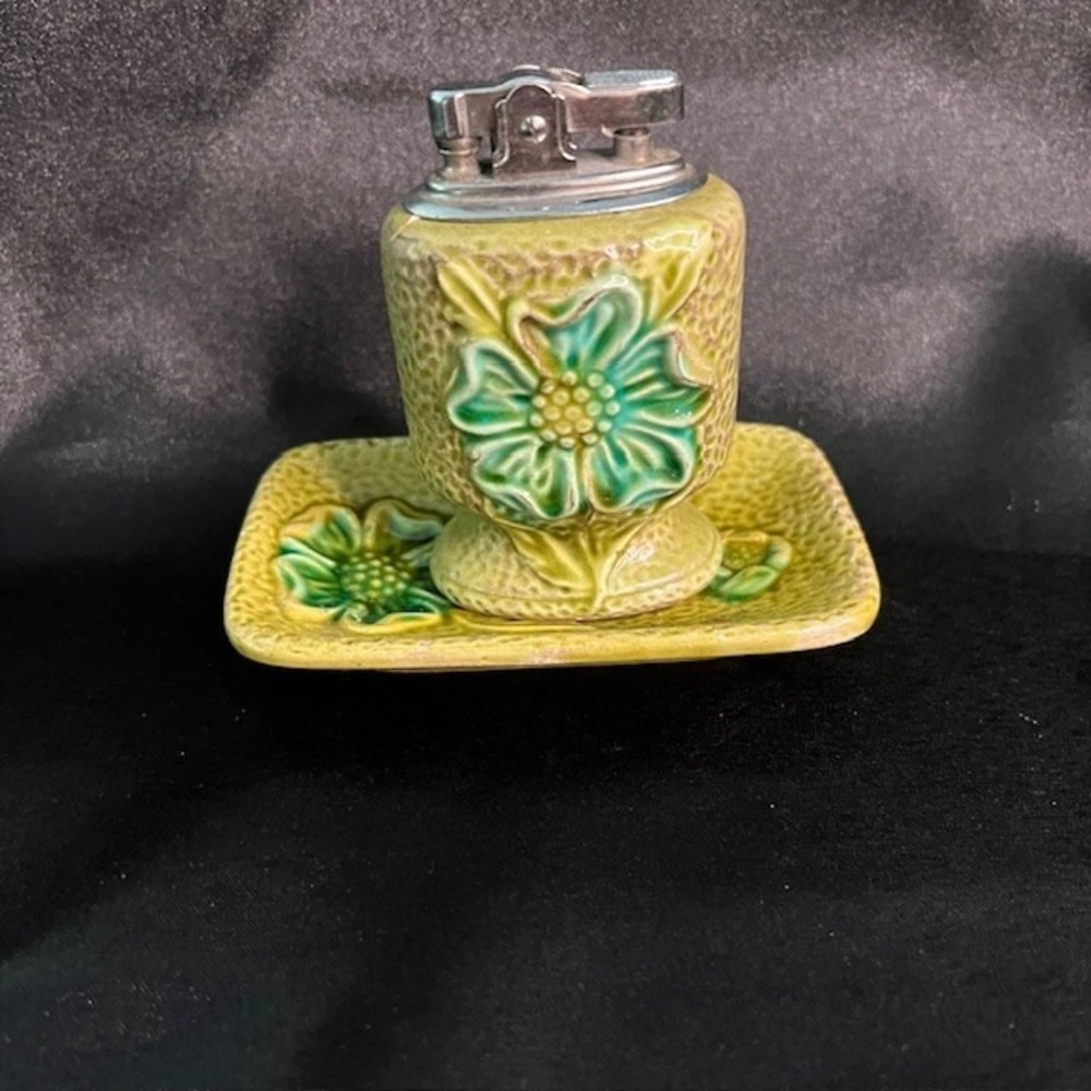Vintage Set Of 2 Royal Sealy Japan  - Retro Green Flower Dish  and Lighter